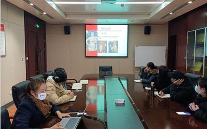 集团开展商务礼仪培训 提升企业内外形象