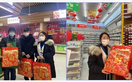 “祝您人旺！财旺！生意旺旺旺！！！” 西城农贸给全体商户拜年啦！