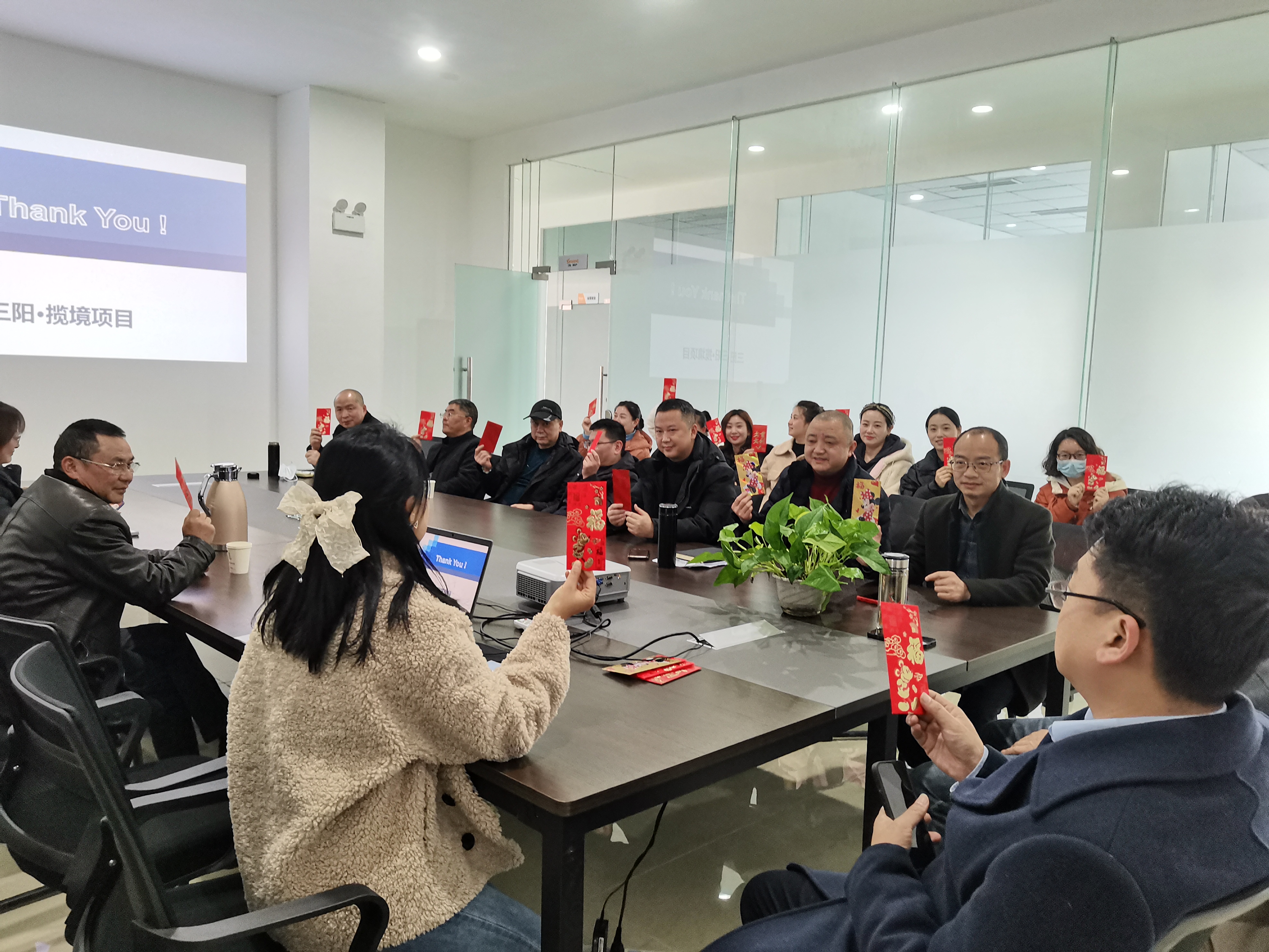 13b8d8d455a4dac21170ce3d33e391f