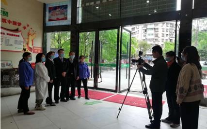 西城平政农贸市场荣获绵阳市涪城区总工会“五一工人先锋号”荣誉称号